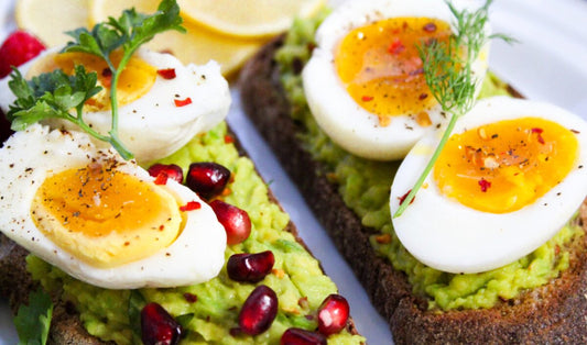 8 Energy Boosting Foods to Get you Through the Work Week